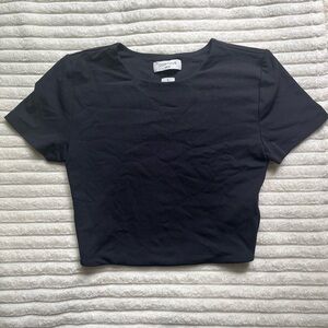 Black Aritzia Contour Cropped Tee
